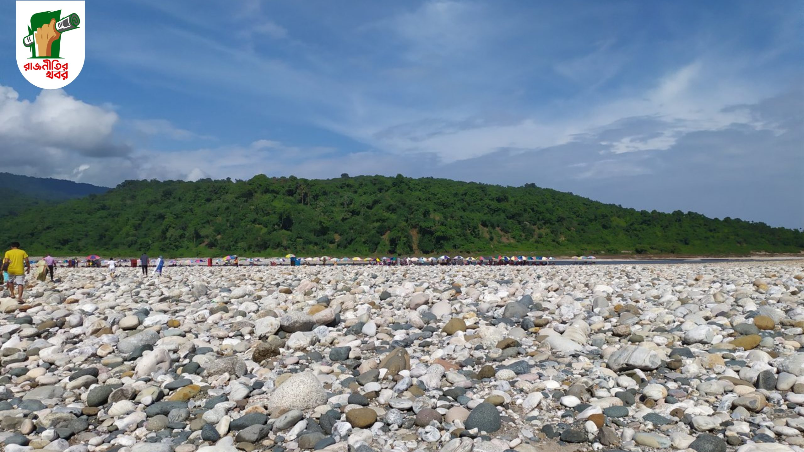 পাথর লুট কাণ্ডে ডিসি–এসপির ভাগ, জড়িত ৪২ প্রভাবশালী নেতা-ব্যবসায়ী 