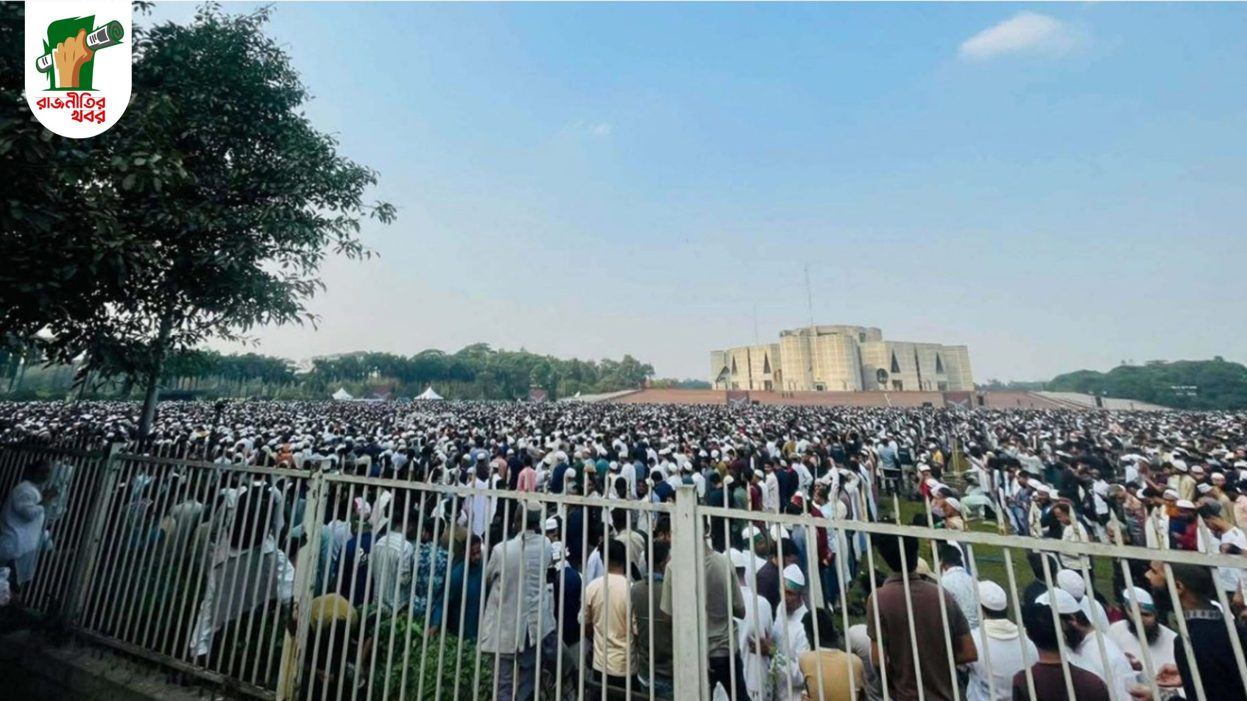 ওসমান হাদির জানাজায় মানিক মিয়া অ্যাভিনিউয়ে লাখো মানুষের ঢল 